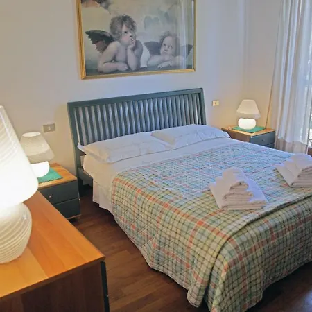 Chignolo Verbano Apartament *